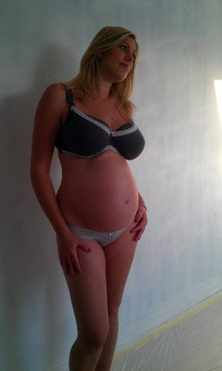 Fotos de grávidas nuas mostrando a buceta inchada